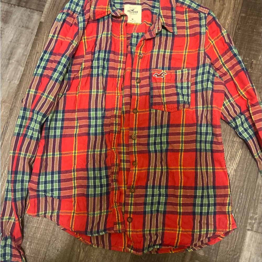 Hollister woman’s Plaid Button-Down Shirt